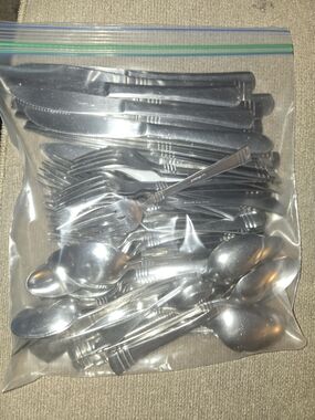 Stainless Steel Flatware Set - Mixed Spoons, Forks & Knives, 2 Sets